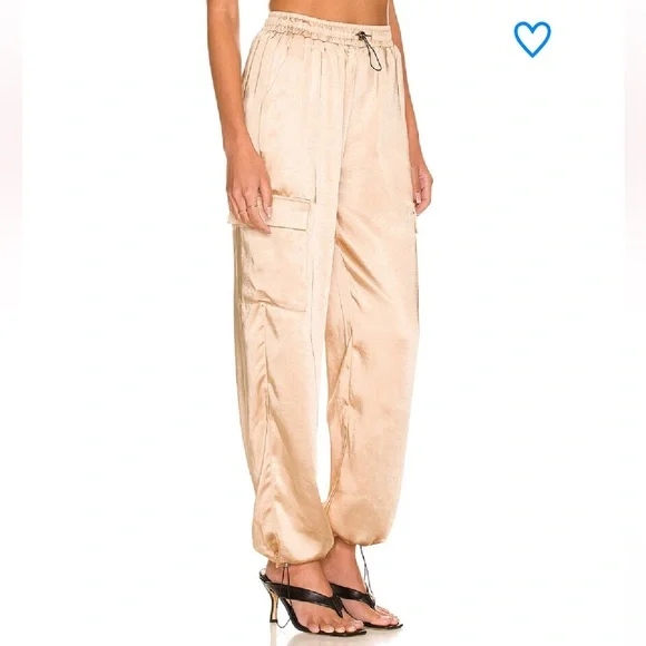 SUPERDOWN Rita cargo pants in champagne size medium new without tags - Picture 3 of 10